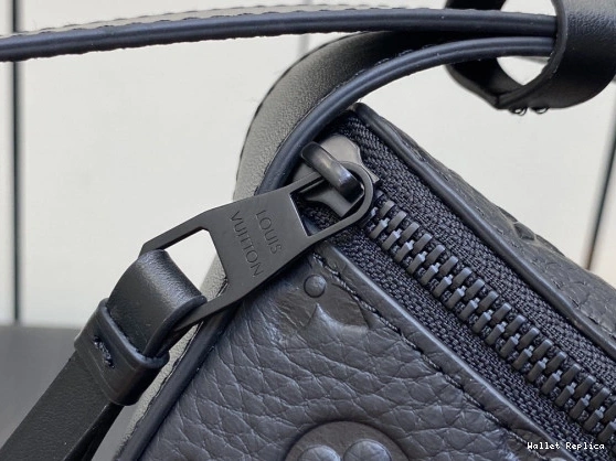 Affordable Moon LOUIS VUITTON Crossbody 0707